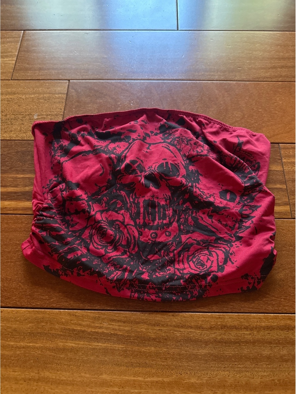 Red and Black Skull Print Tube Top Size L